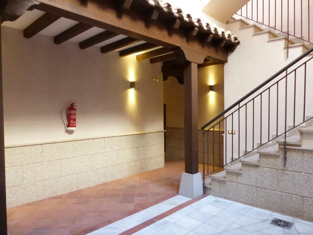 Apartamento A Con Garaje Privado โตเลโด ภายนอก รูปภาพ
